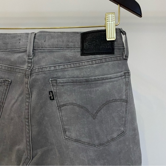 [SOLD] LEVI’S 710 super skinny (size 28) - Picture 4 of 6